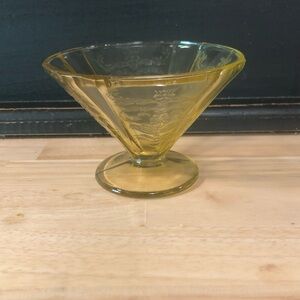 Vintage Federal Glass “Madrid” Sherbet Dish